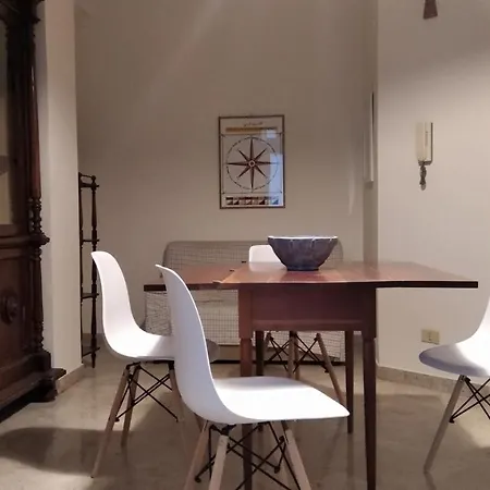 Piccinni House