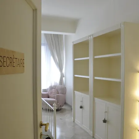 Pensión Piccinni House