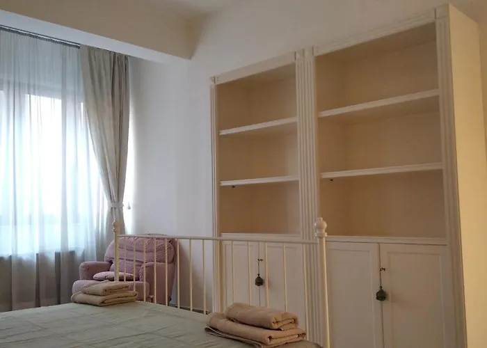 Piccinni House ゲストハウス バーリ